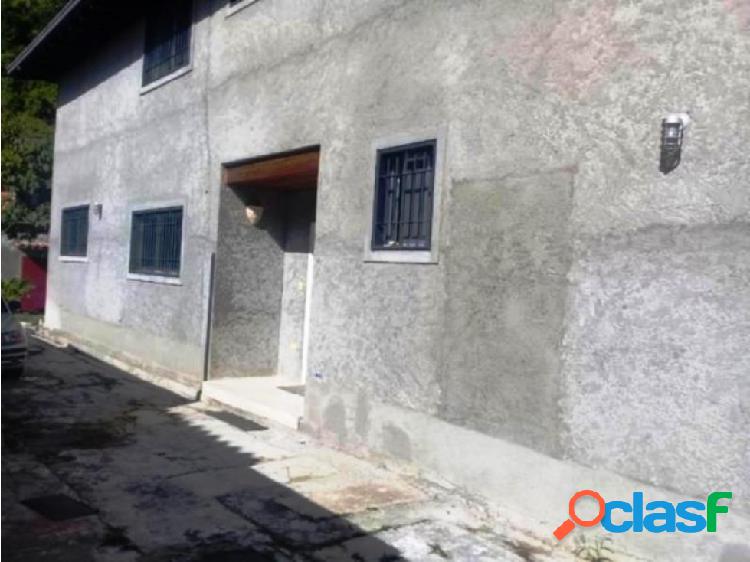 Casa En Venta - El Cafetal 245 Mts2 C. 480 Mts2 T. Caracas