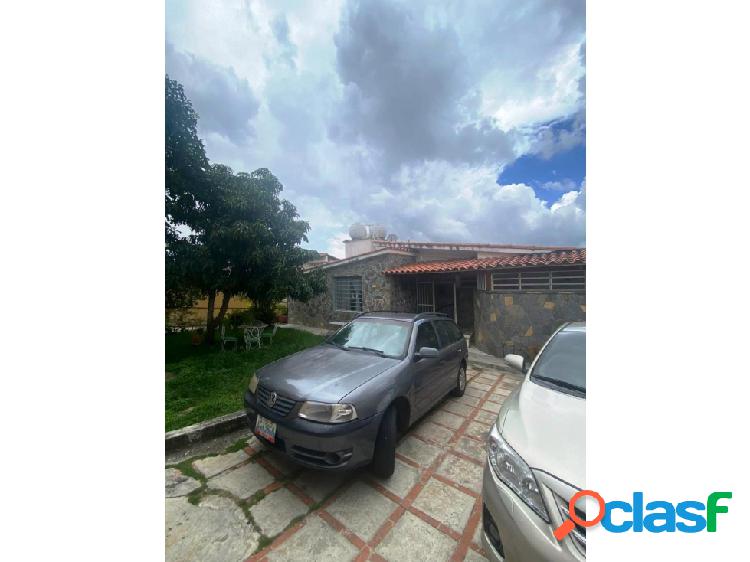 Casa En Venta - La Trinidad 308 Mts2 C. 587 Mts2 T. Caracas