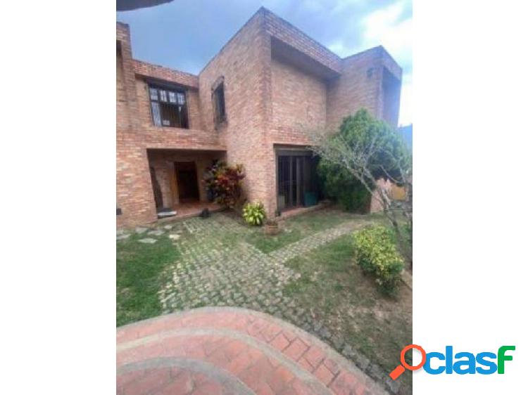 Casa En Venta - La Unión 701 Mts2 C. 1298 Mts2 T. Caracas