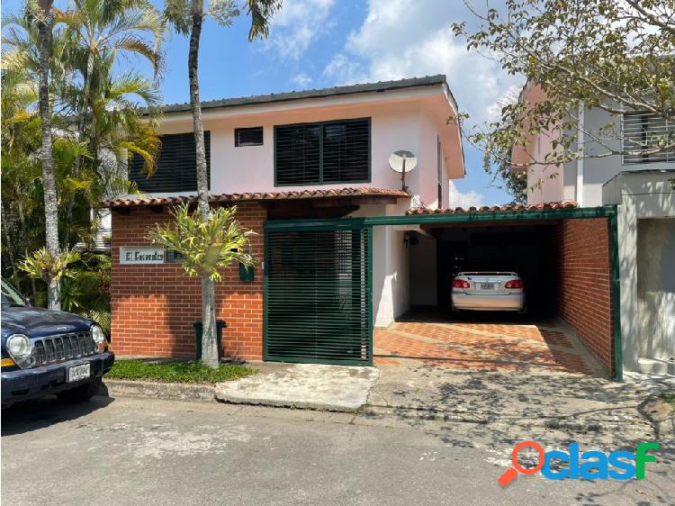 Casa En Venta. Union. 4H+s, 2B+s, 2PE. 219 m2 AP