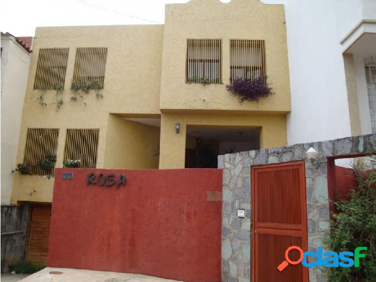 Casa en Venta Urbanizacion Horizonte 230m2 4H/4B/2PE