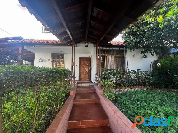 Casa en Venta en La Trinidad (M.E)