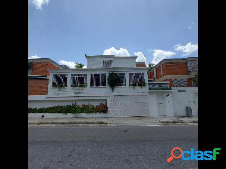 Casa en Venta en los Naranjos 4H/ 4B/ 2P