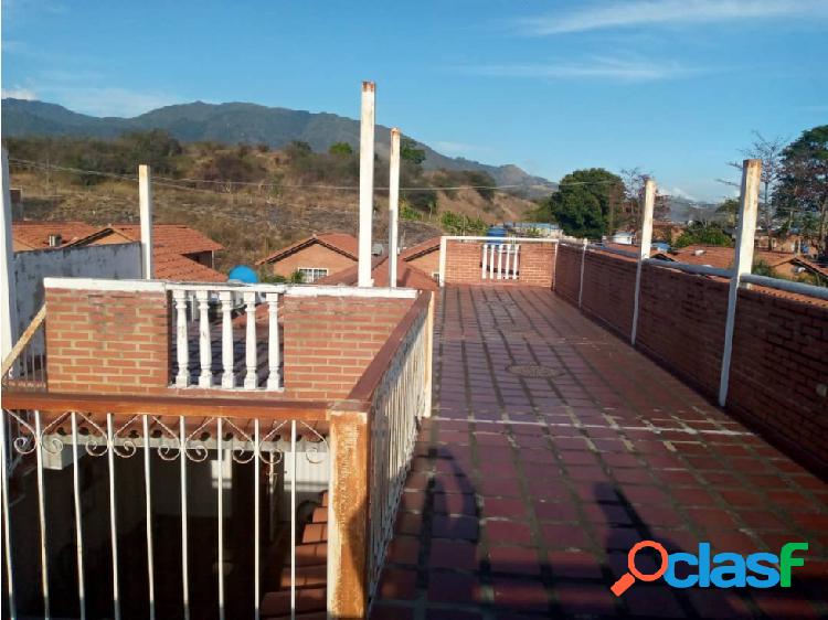 Casa en Venta la Esperanza Guatire