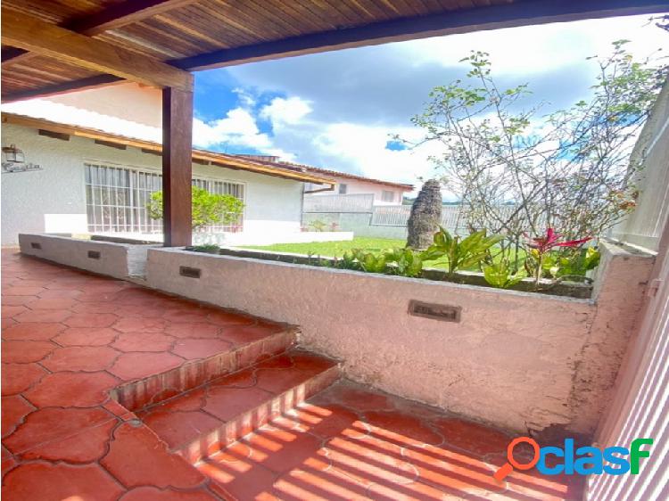 Casa en venta en la Urbanización Monterrey 160mt2/5h/4b/4p