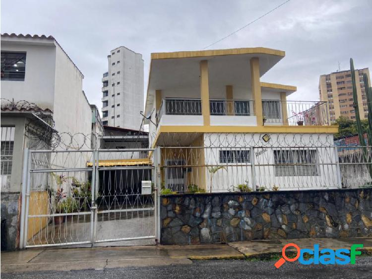 Casa quinta venta de 258m2 en campo alegre los Teques