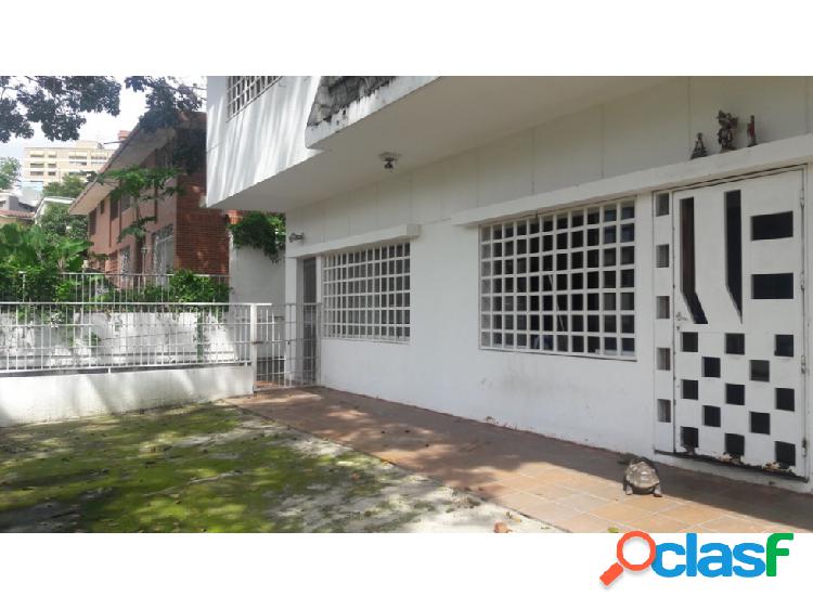 Colinas de Bello monte vendo casa de dos pisos separadas