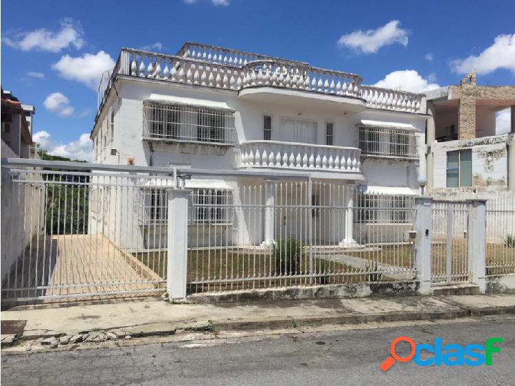 Colinas de Santa Mónica Vendemos Casa 718 m2 1800 terreno