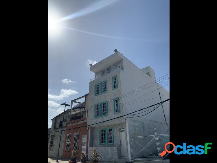 EDIFICIO COMERCIAL EN VENTA EN LA ZONA PORTUARIA DE PUERTO