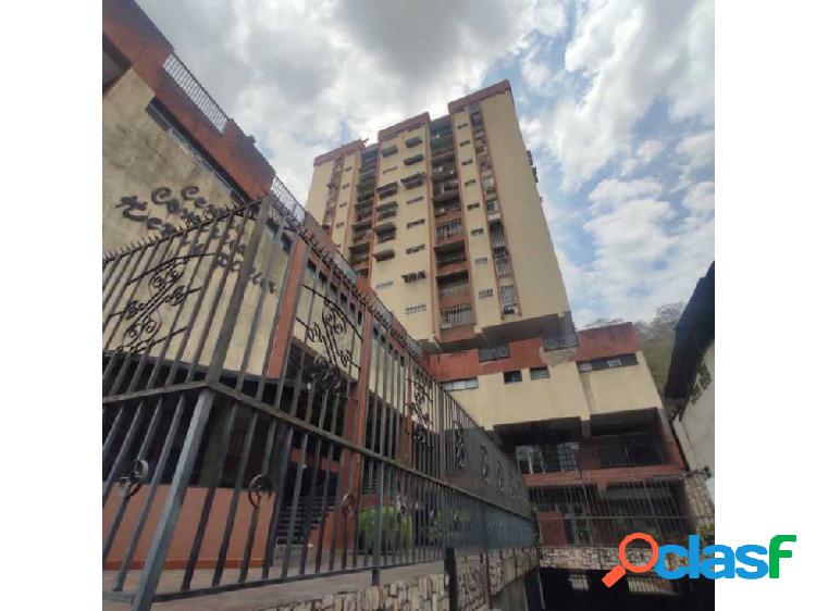 EN VENTA APARTAMENTO EN LA AV. 19 ABRIL DE MARACAY