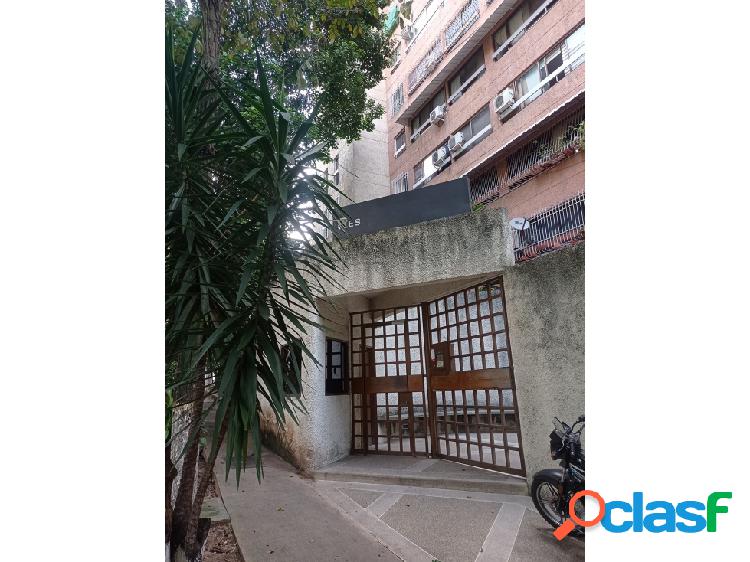 EN VENTA APARTAMENTO EN LA URBINA