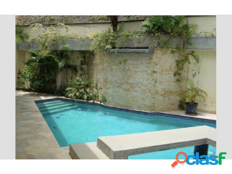 EN VENTA Casa con piscina en Los Naranjos (El Hatillo)