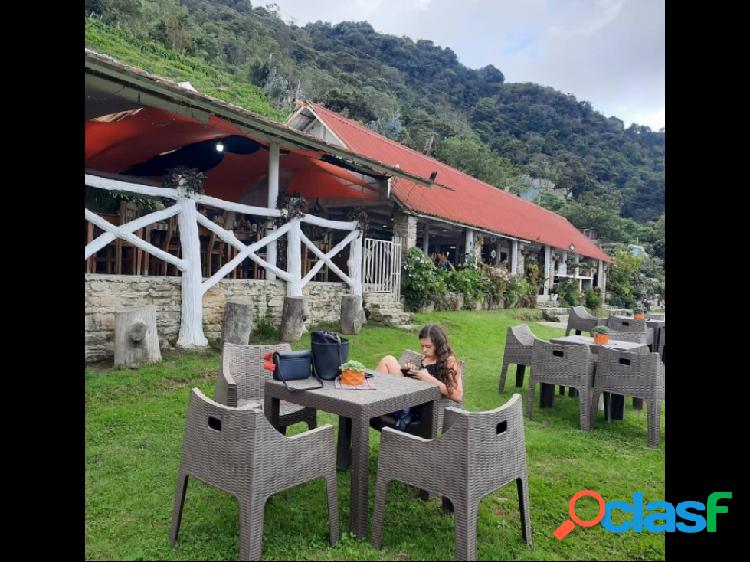 EN VENTA ESPECTACULAR RESTAURANT EN GALIPAN 700 m2 C/2.500m2