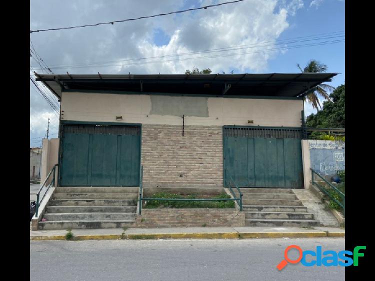 EN VENTA EXTRAORDINARIO GALPÓN - LOCAL EN CABUDARE