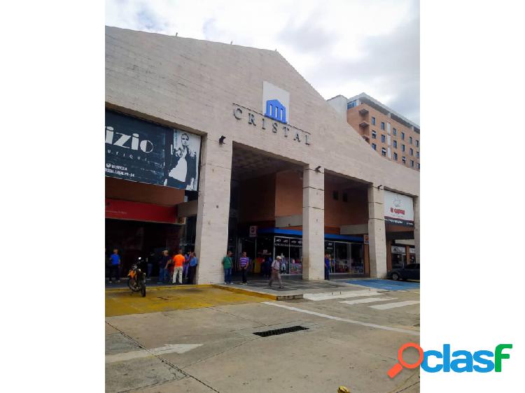 EN VENTA LOCAL COMERCIAL EN EL CC. CRISTAL NAGUANAGUA