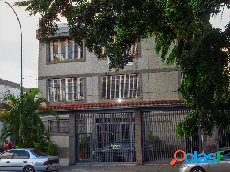 Edificio Comercial Industrial en Venta en Santa Mónica