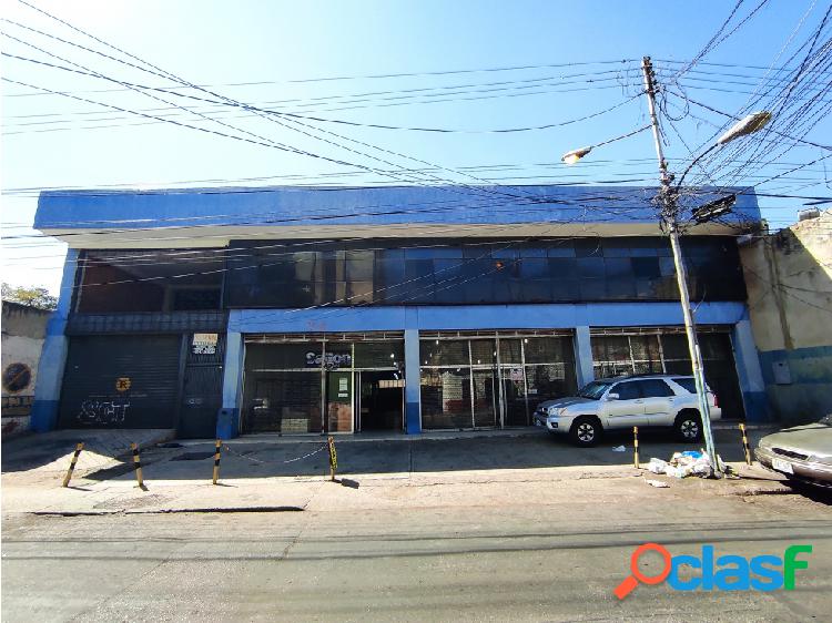 Edificio Comercial en el Centro de Maracay