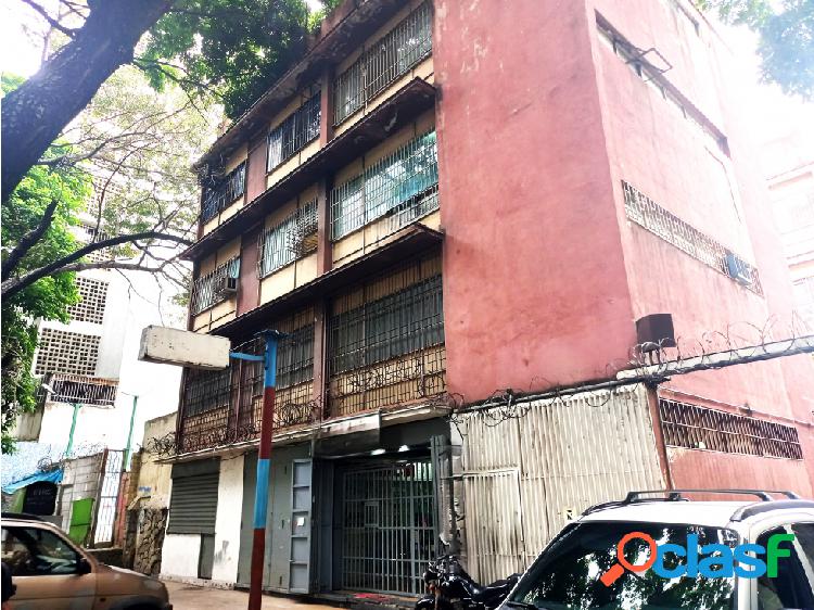 Edificio Comercial/Resid.810M2 3 PISOS11 APTOS./2 LOCALES/15