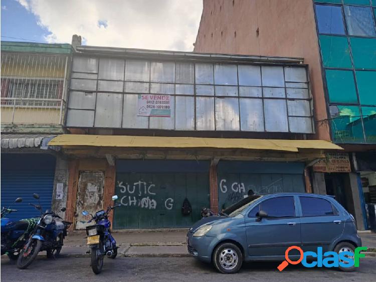 Edificio / Local Comercial Calle Miquilén Los Teques JR