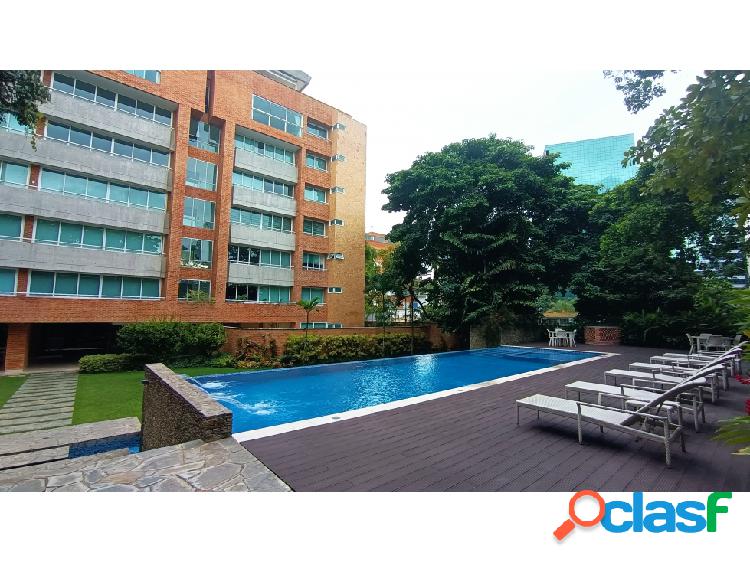 En Alquiler Apartamento en Campo Alegre 202m2 4h/5b/3p