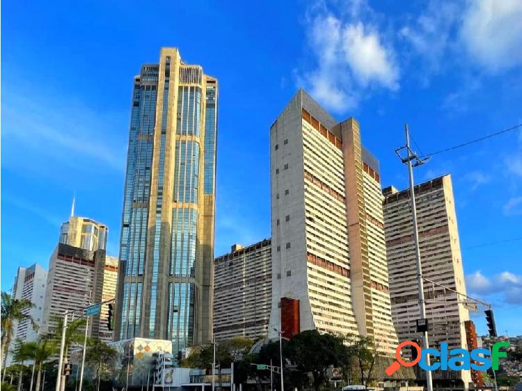 En Venta Apartamento Dúplex Parque Central