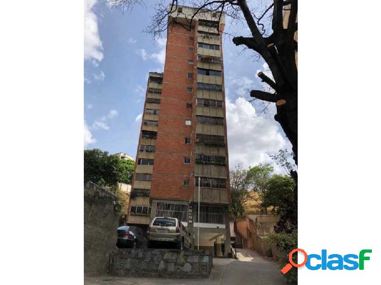 En Venta Apto Frente a la Plaza Madariaga El Paraíso