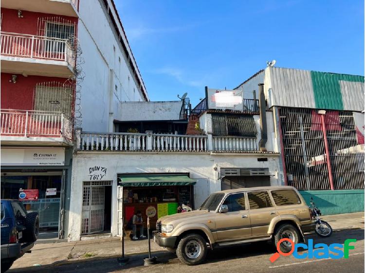 En Venta Casa Comercial en Av Andres Bello, Libertador -