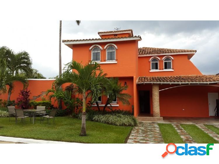 En Venta Casa en Guataparo. TCL C 559794