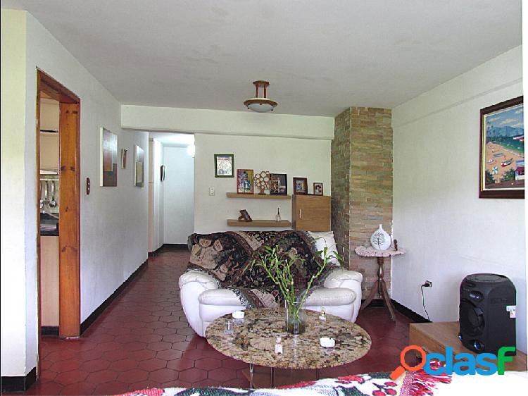 En Venta Cómodo Town House en La Boyera