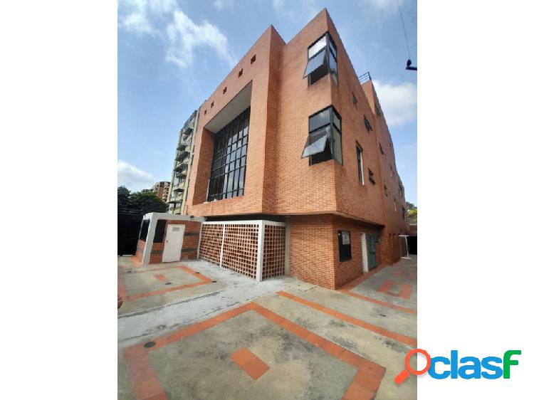 En Venta Edificio de Oficina y Comercio Los Dos Caminos