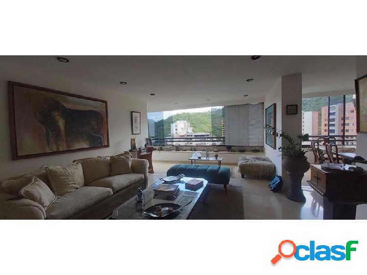 En Venta apartamento en La Alameda (154m2) en Urb cerrada -