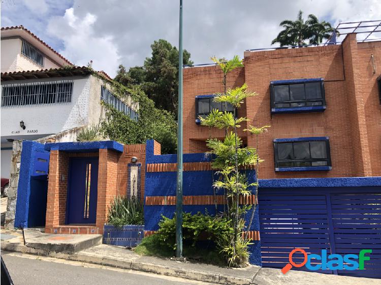 En Venta casa Pdos.del Este en calle cerrada, venta por