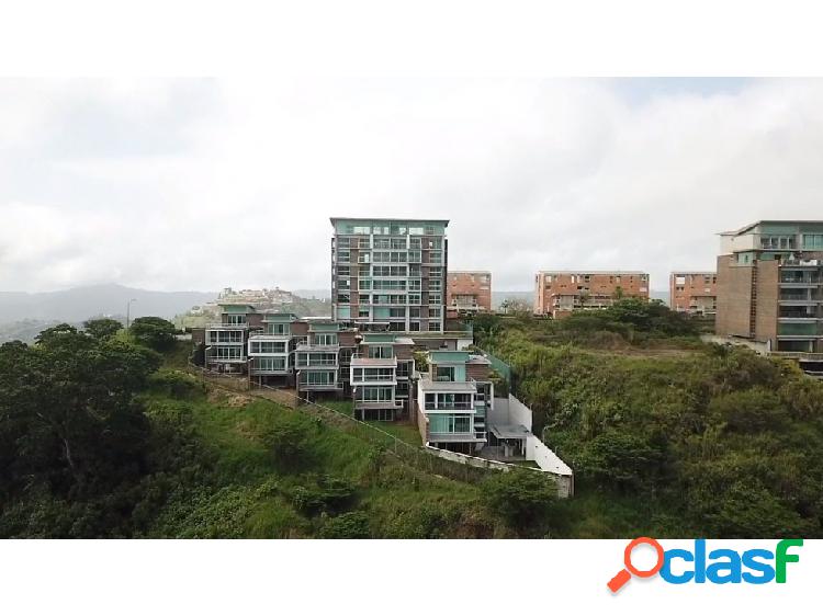 En venta PB Dúplex en Mirador de Alto Hatillo 400m2