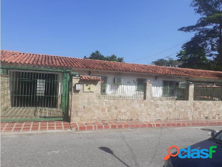 En venta amplia casa en Borburata C-5623919