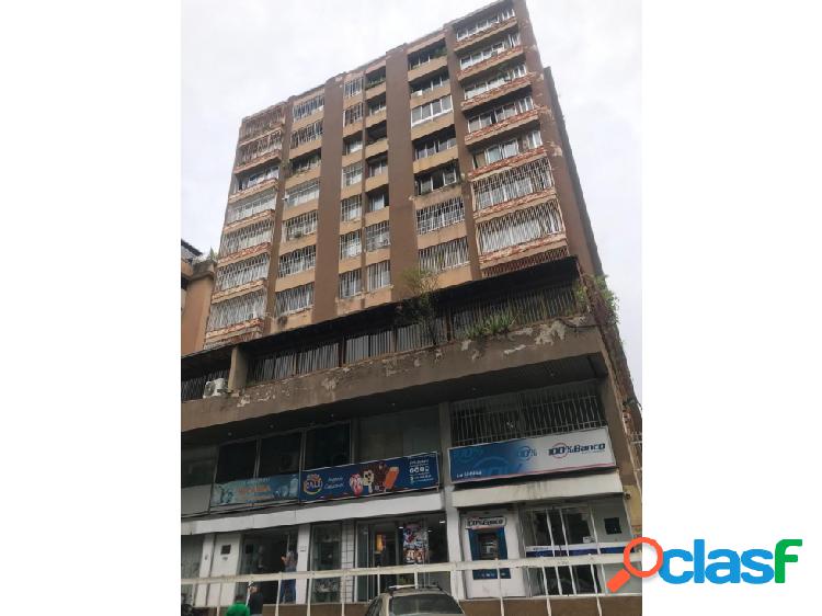 En venta apartamento 144m2 La Urbina 3358