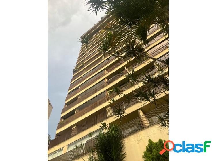 En venta apartamento en Los Naranjos AU