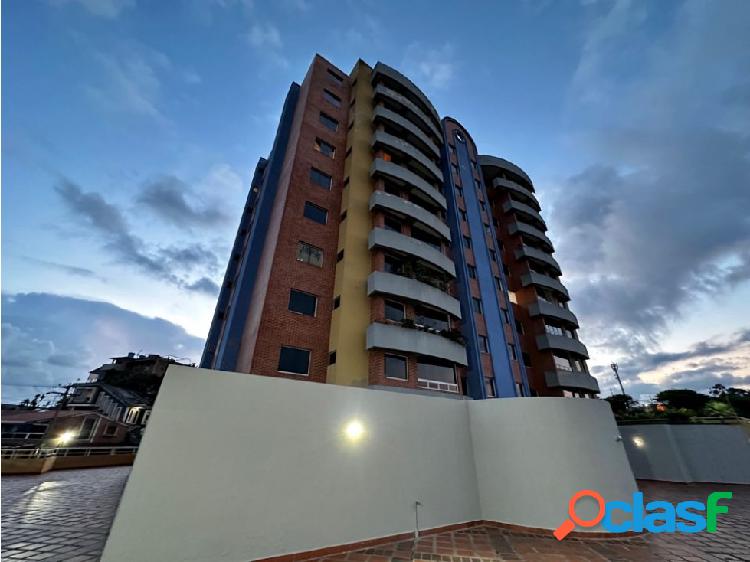 En venta apto 80m2 2h/2b/2p El Hatillo 4748