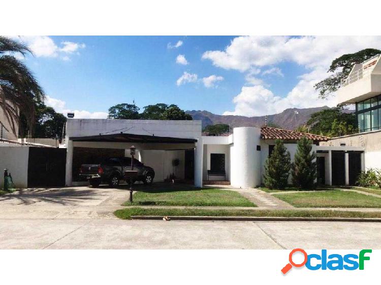 En venta casa en villa de San Diego Country Club YBRA -