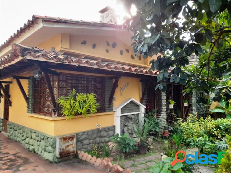 Funcional Casa en Campo Claro