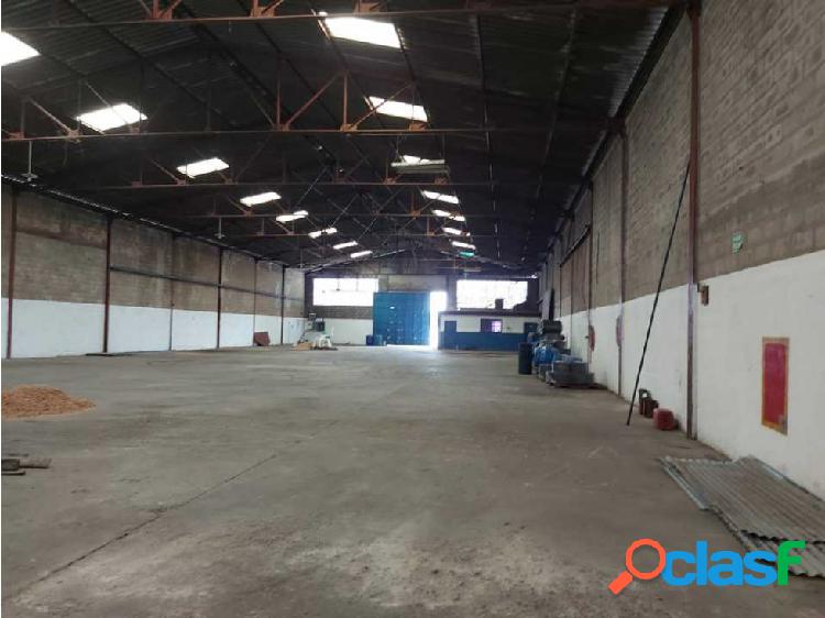 Galpon de 1000m2 en Alquiler en Maracay