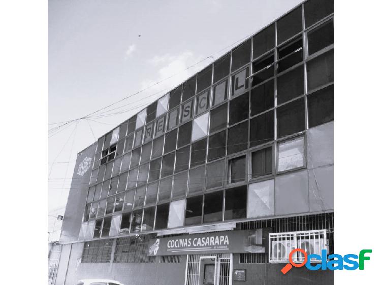 Guarenas - Edificio y galpón industrial - venta Loms