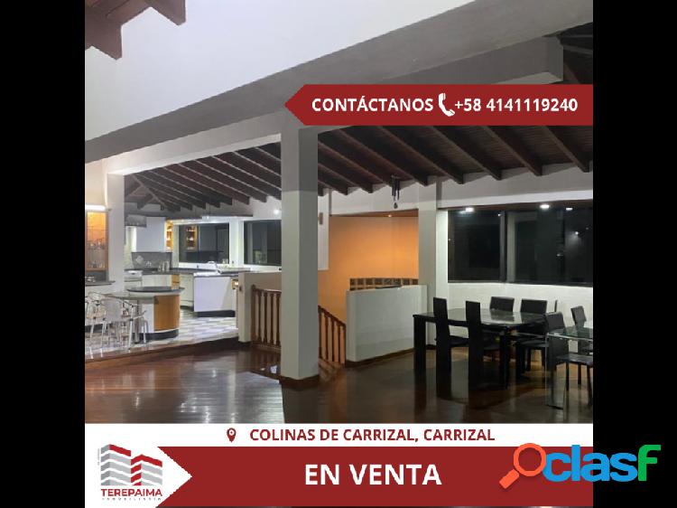 Hermosa y enorme Casa en Venta, en Colinas de Carrizal.