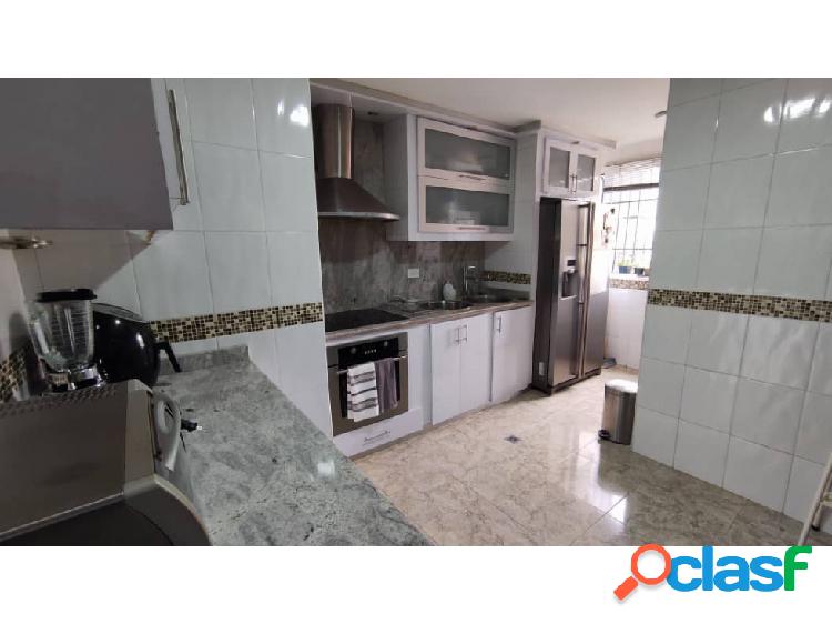 LA TRINIDAD APARTAMENTO REMODELADO EN VENTA Laro