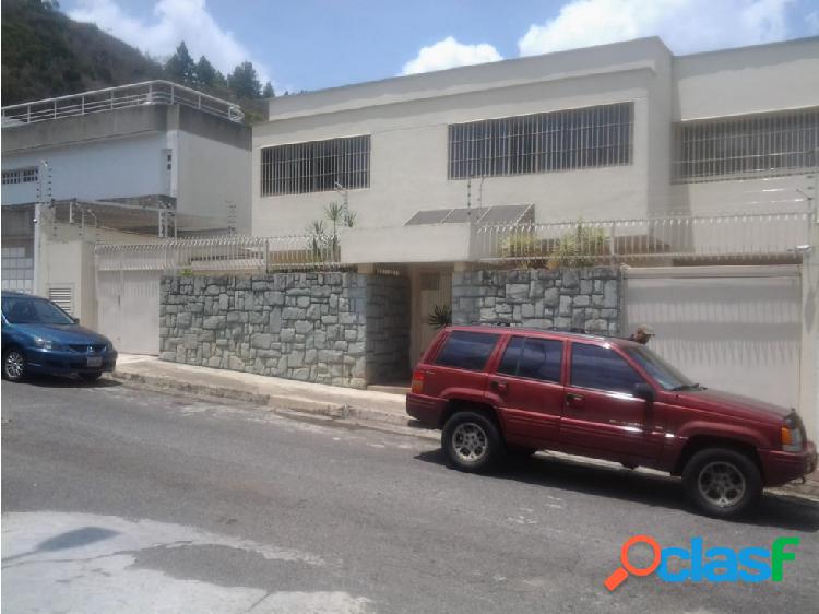 LOMAS DE PRADOS DEL ESTE, CASA EN VENTA