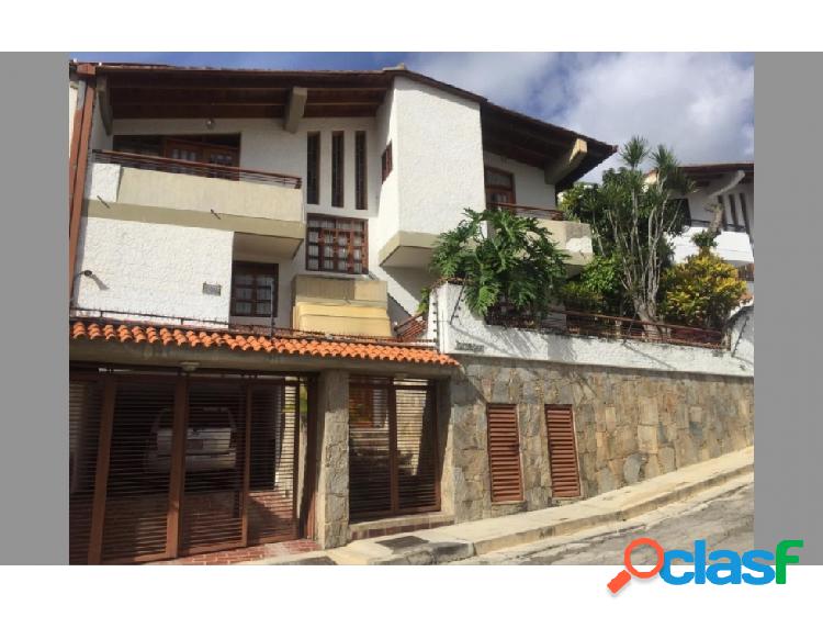 La Tahona, calle ciega, se vende confortable casa