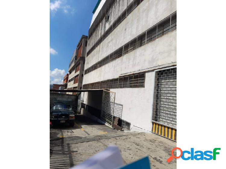 Lebrum Venta de Edificio Industrial