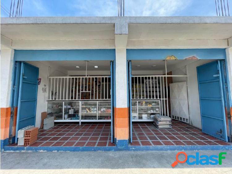 Local Comercial con Terreno en Santa Rita Maracay