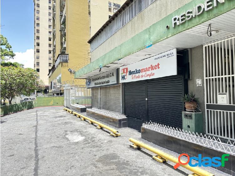 Local comercial en alquiler en La Urbina 130mts/2B/4PE