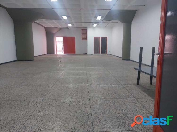 Local deposito 150m2 industrial en La Yaguara REMODELADO