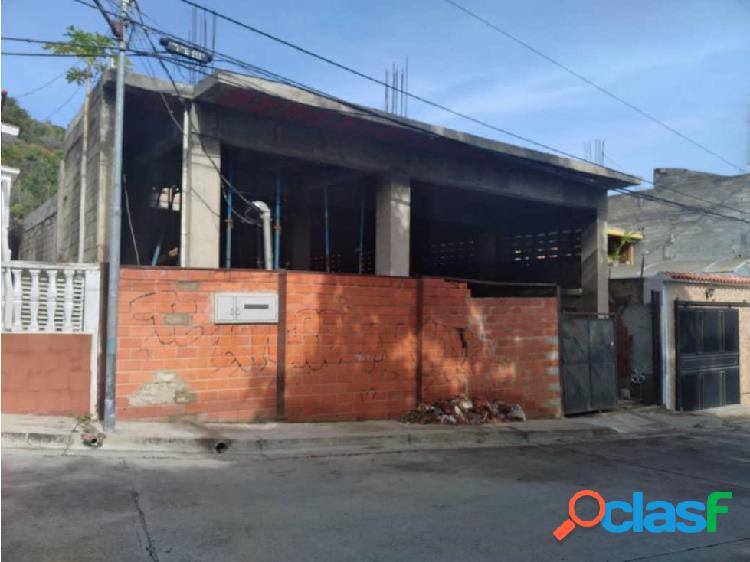 Local en construcción en Macuto 5mtrs de altura